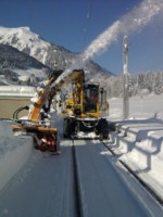 Instandhaltung Gleis ZW-Bagger mit Schneefräse